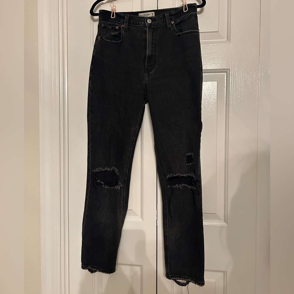 A&F Ultra High Rise Ankle Straight - 6L